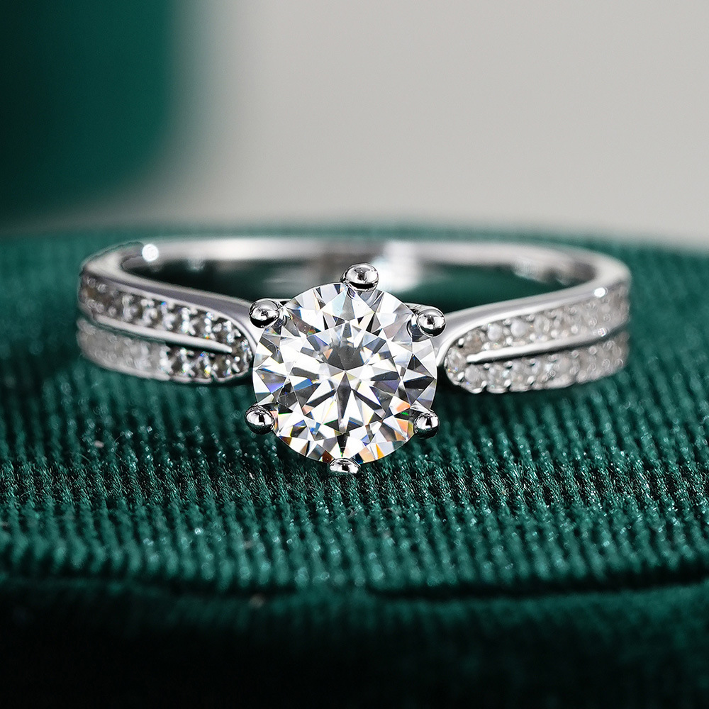0.5/1/2/3 캐럿 클래식 식스 클로 모이사나이트  - Moissanite Engagement Ring 1 Carat 리뷰 및 가격